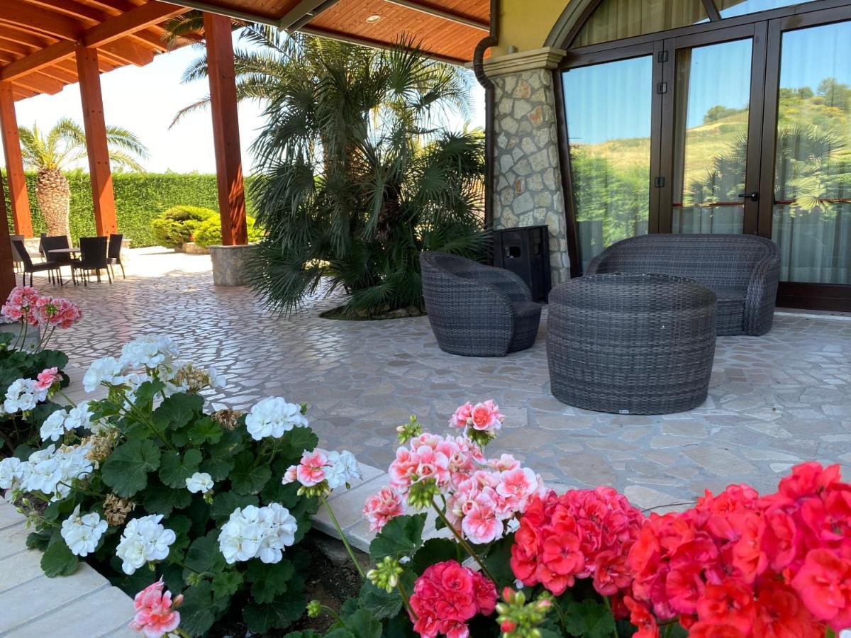 Villa Santa Caterina Montalto Uffugo Buitenkant foto