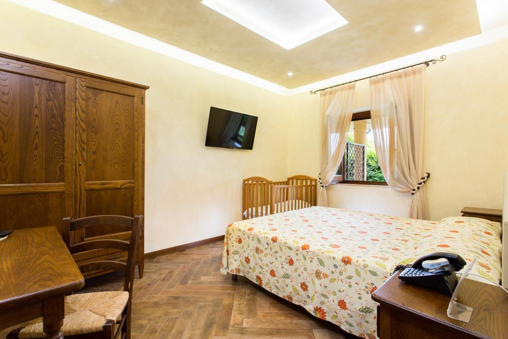 Villa Santa Caterina Montalto Uffugo Buitenkant foto