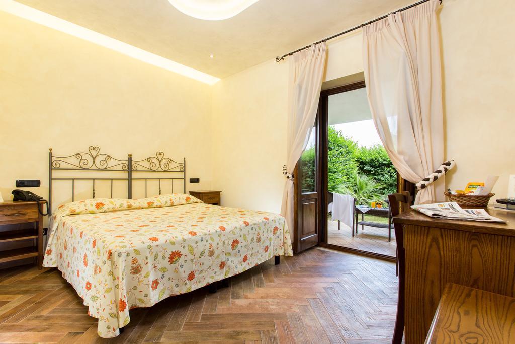 Villa Santa Caterina Montalto Uffugo Buitenkant foto
